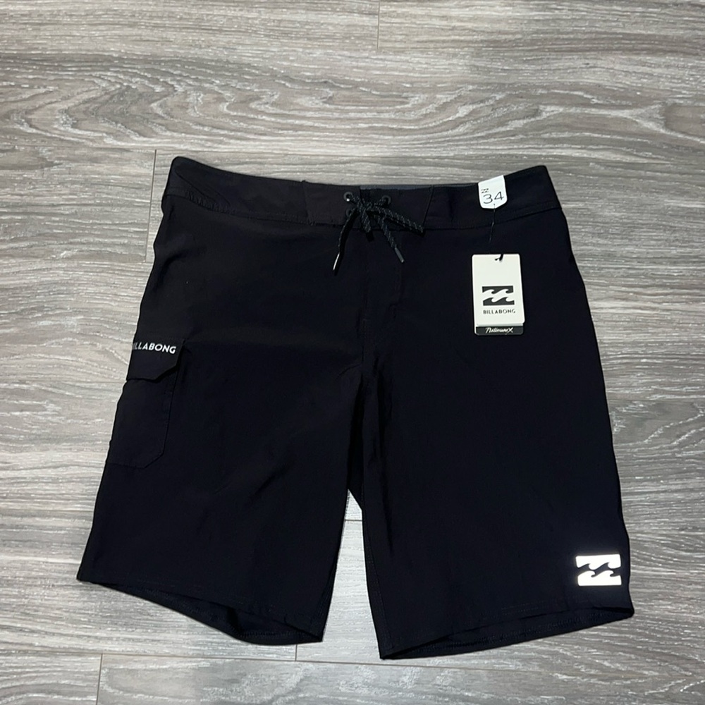 Billabong all day boardshorts. Size 34. NWT